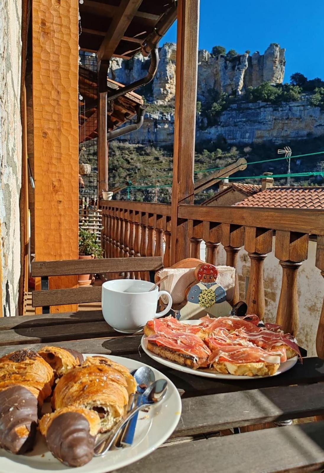 La Milana, Orbaneja Del Castillo Bagian luar foto