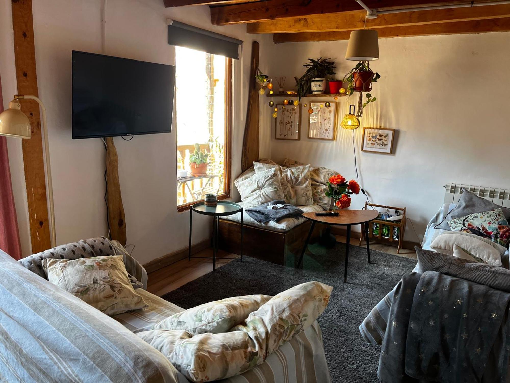 La Milana, Orbaneja Del Castillo Bagian luar foto